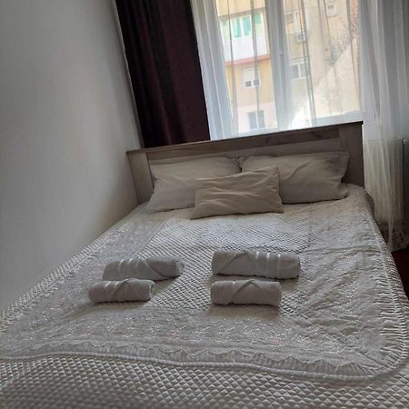 A&D Appartement Resita Buitenkant foto