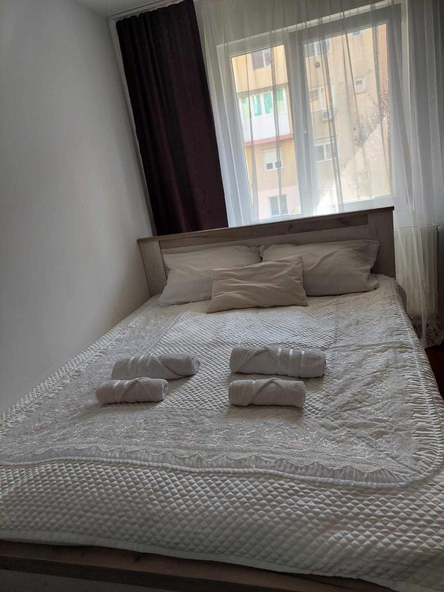 A&D Appartement Resita Buitenkant foto